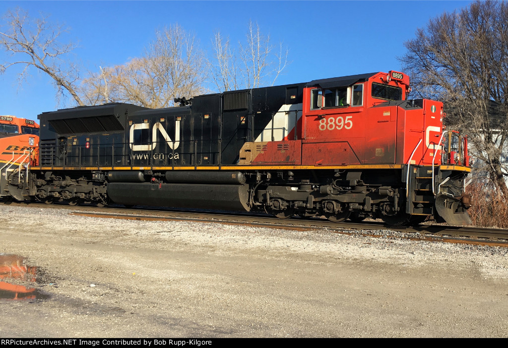 CN 8895